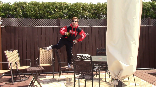 Скриншот из Each Sale I Drink a Glass of Water : The Game