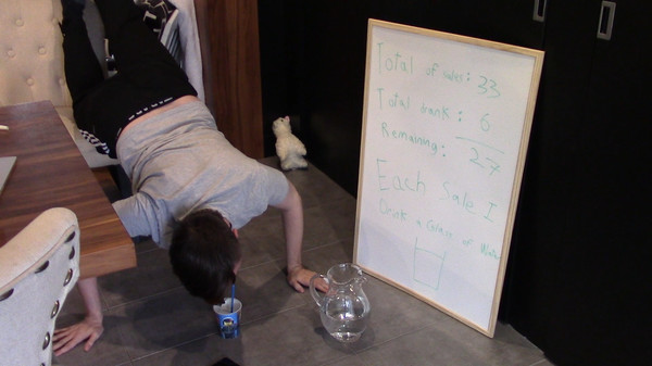 Each Sale I Drink a Glass of Water : The Game-游戏截图