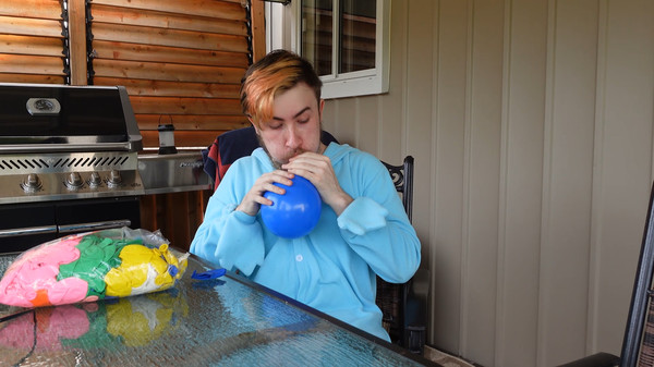 Скриншот из Each Sale I Blow a Balloon