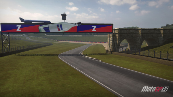 Скриншот из MotoGP 14 Donington Park Circuit DLC