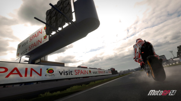 Скриншот из MotoGP 14 Donington Park Circuit DLC