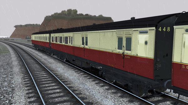 Скриншот из TS Marketplace: Maunsell 59ft Low Window Corridor Coach Pack Crimson Cream