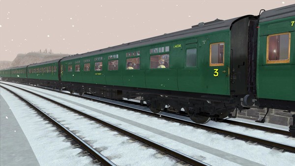 Скриншот из TS Marketplace: Maunsell 59ft Low Window Corridor Coach Pack Southern Malachite Green