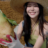 Joy's Hidden Ending achievement icon for Beauties and the Stranded